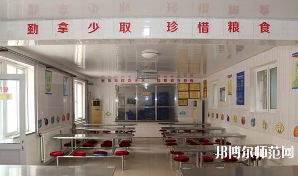 南充數(shù)控工程幼兒師范學校2020年報名條件、招生要求、招生對象 