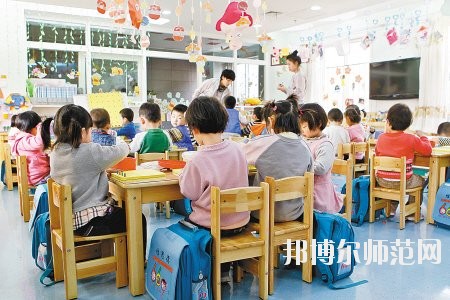 成都2020年女生上什么幼師學校比較好