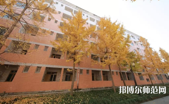 四川師范大學(xué)成都學(xué)院2023年招生辦聯(lián)系電話