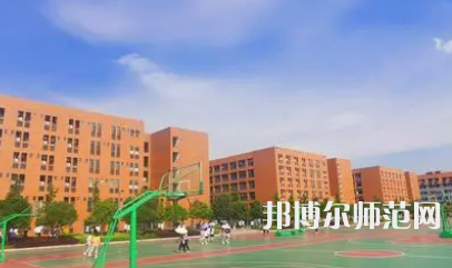 2023年懷化師范高等?？茖W(xué)校是民辦大學(xué)還是公辦