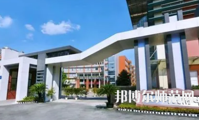 2023年四川師范大學(xué)附屬中學(xué)報(bào)名條件、招生對(duì)象